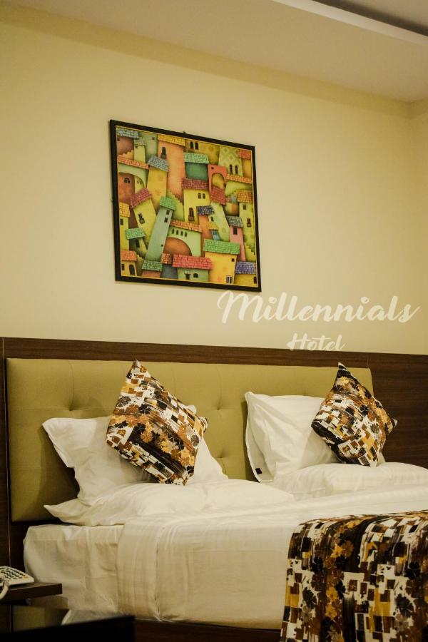 Millennials Hotel Anekal Esterno foto