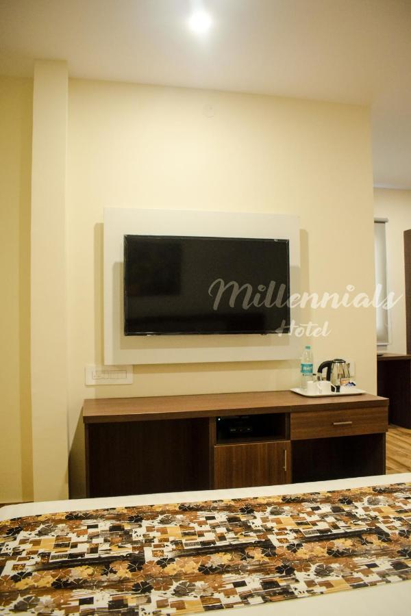 Millennials Hotel Anekal Esterno foto